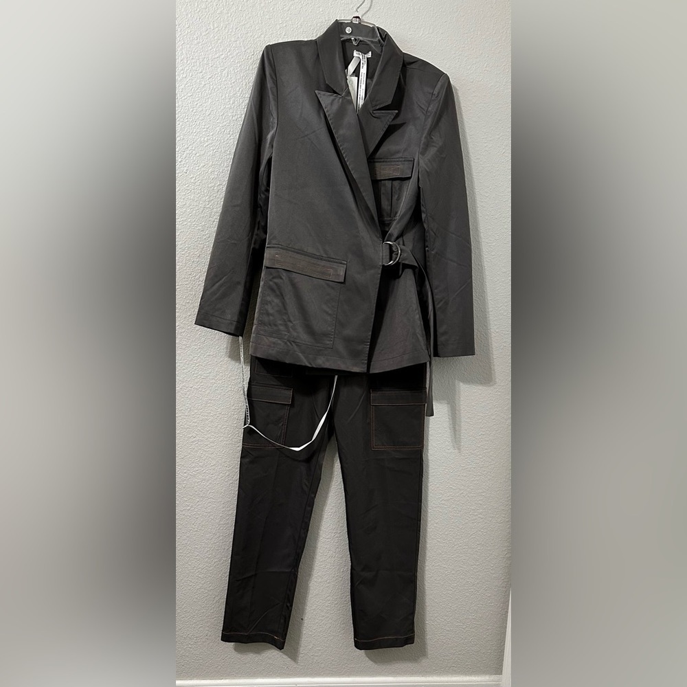 Mistress Rocks 2 piece ‘Dime a dozen’ jacket and ‘Homeward’ trousers. Grey.